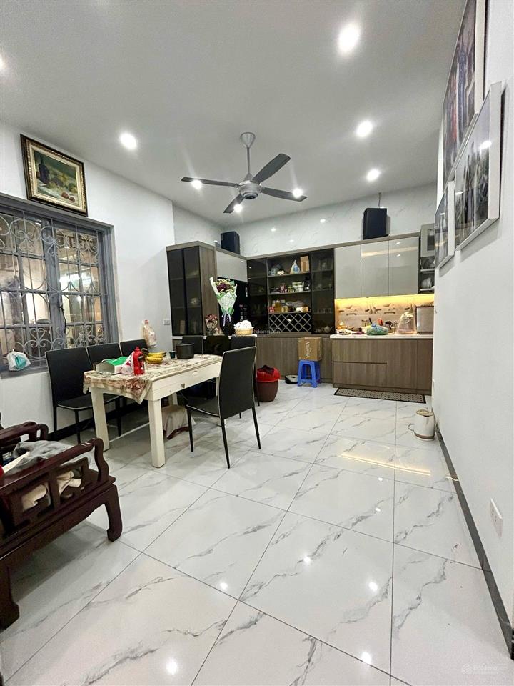 Bán nhà đẹp phố đội cấn tt ba đình  gần hồ tây  ngõ rộng  ở & đầu tư thắng lớn