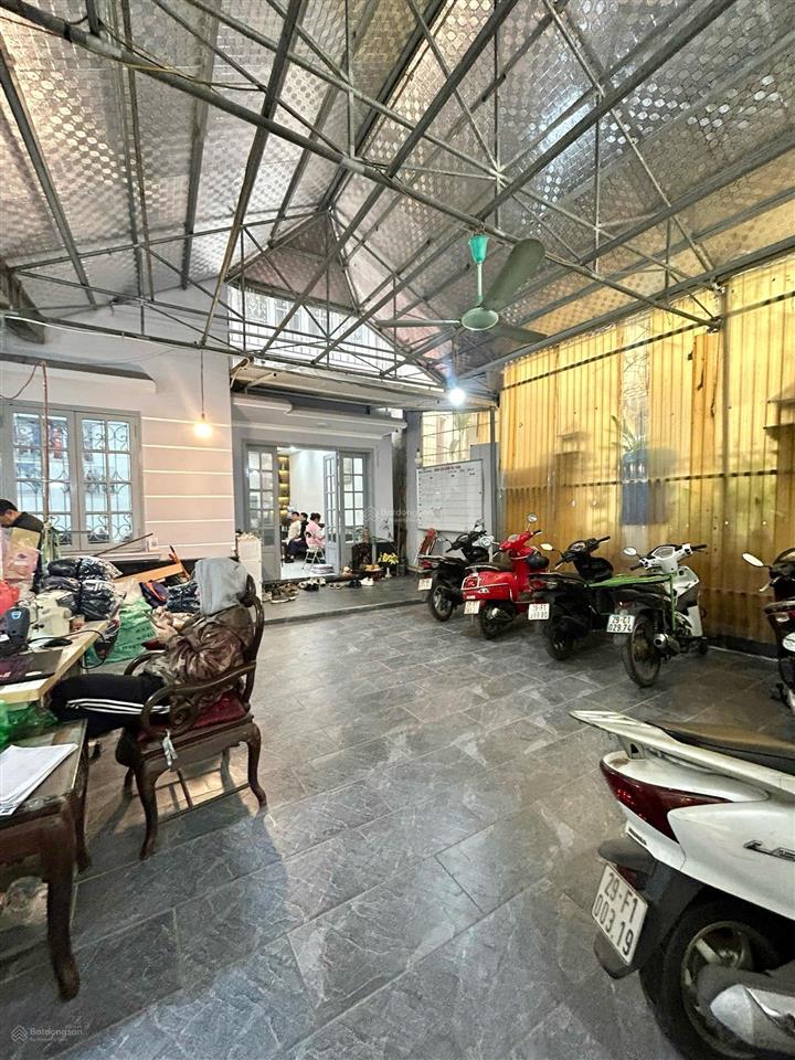 Bán nhà đẹp phố đội cấn tt ba đình  gần hồ tây  ngõ rộng  ở & đầu tư thắng lớn