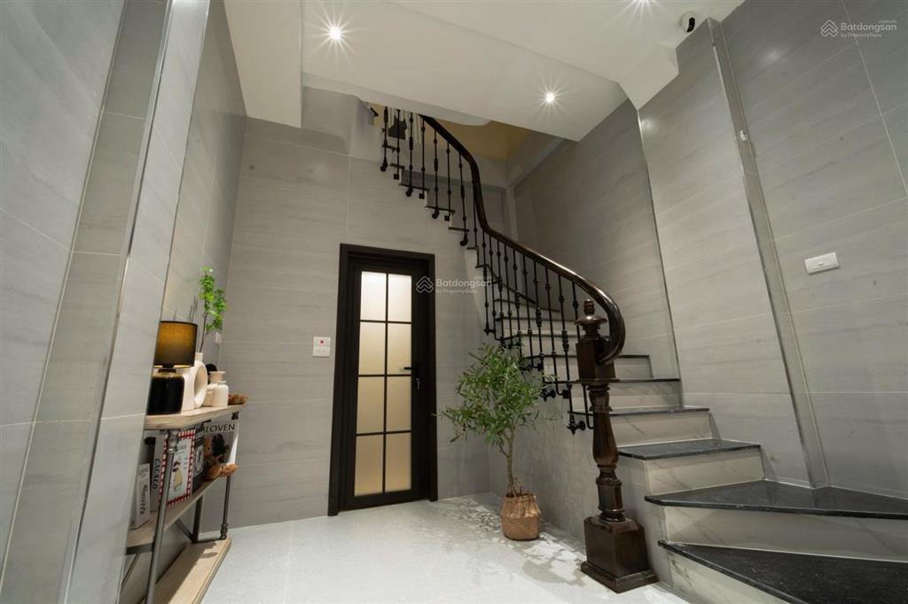 Bán nhà vị trí vàng phân lôô tôkhu vực cực kỳ hiếm nhà bánphố kim mã thượngkd+cho thuêở sướng