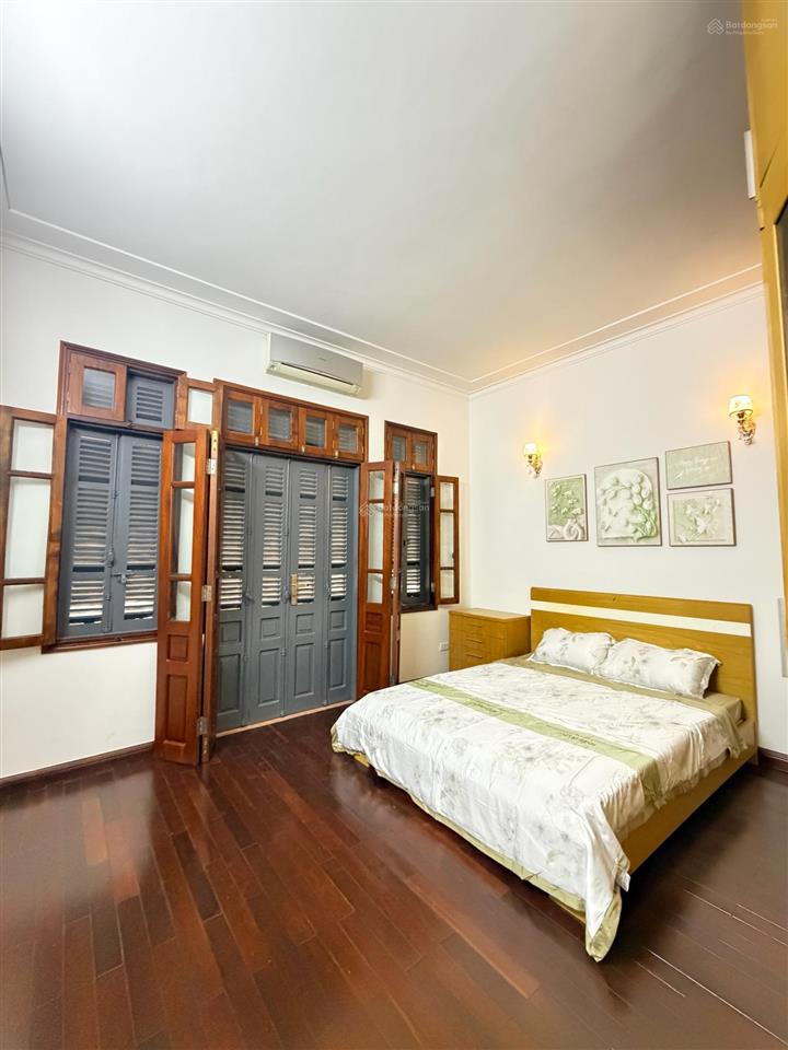 Bán nhà phân lô trần quốc hoàn  vip cầu giấy  gara ô tô  kinh doanh sát phố  ô chờ thang máy