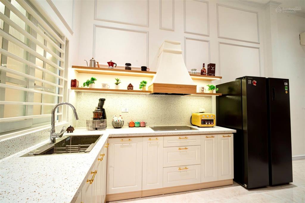 Bán nhà kim mã, lõi ba đình  ô tô đỗ cửa  2 mặt ngõ, 3 thoáng  nhà đẹp ở luôn