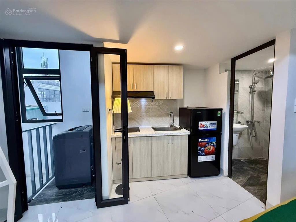 Hót hót  ngon bổ rẻ  giá đầu tư  dòng tiền khủng 200tr/tháng  thang máy  9 tầng nhà mới đẹplạ