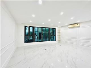 Bán nhà 8 tầng thang máycạnh hồngõ đẹpô tô đỗ cửađể ở hoặc kinh doanh văn phòngmặt tiền rộng.
