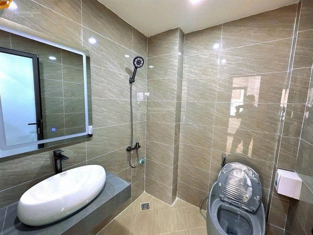Bán siêu phẩm mặt ngõ ô tô thônglô góc 3 mặt ngõ, kinh doanh  thang máy, nội thất hảo hạng.