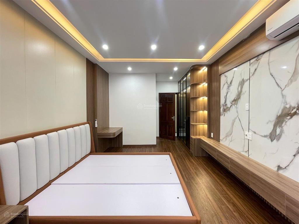 Bán nhà vị trí đẹp phố thái hà  trung tâm  ngõ oto  thang máy  bay nhanh