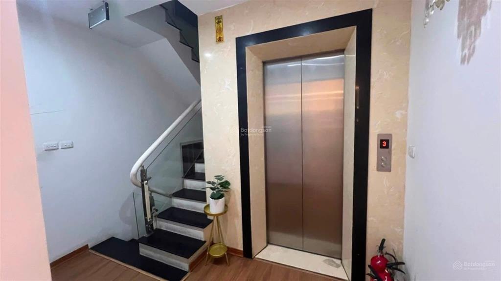 Bán nhà mặt phố vũ trọng phụnghình thửa đẹpthang máykinh doanh đa dạng.