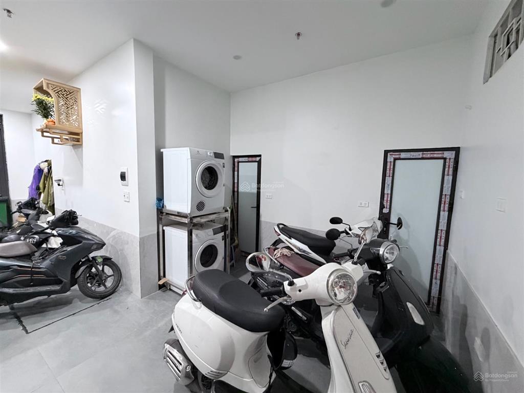 Bán nhà nhà đẹp 5m ra phố thái hà  tt đống đa  thang máy  quy hoạch ổn định  sổ vuông nở hậu