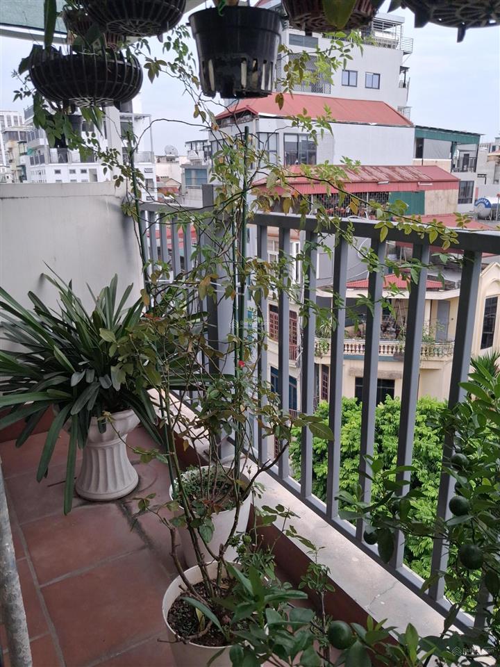 Bán tòa nhà mặt phố võ văn dũng  view hồ hoàng cầu  9 tầng thang máy  kinh doanh đỉnh