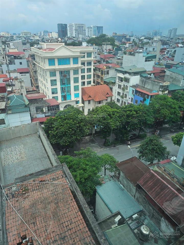 Bán tòa văn phòng 9 tầng thang máy sừng sững mặt phố thái hà. trước cho thuê 24 ngàn đô/tháng.