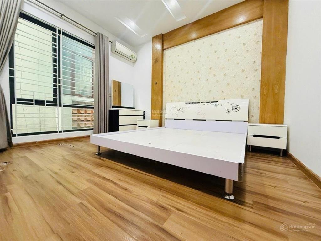 Bán nhà hồ đắc di nhà đẹp dân xây, ngõ nông gần phố  dân trí cao  6 tầng 6 pn  ô tô sát nhà dong