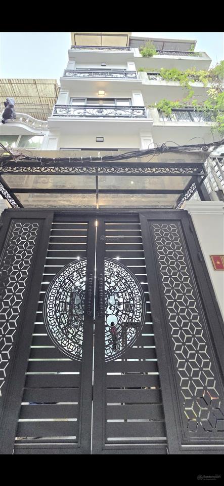 Bán nhà xây mới 5 tầngcách phố 100mnói không với quy hoạchba bước ra hồ tây lộng gió
