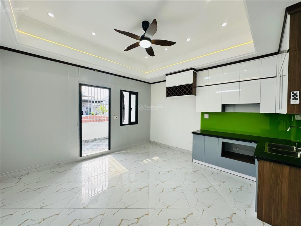Bán nhà tây hồ ba đìnhnăm tầng thang máynội thất sang xịnsổ đỏ hoa khôihàng nét căng đét