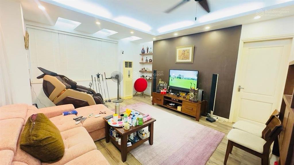 Bán siêu phẩmphân lôview hồ tây7 tầng tháng máysau qh vip nhất phốmặt tiền khủngga ra ô tô.