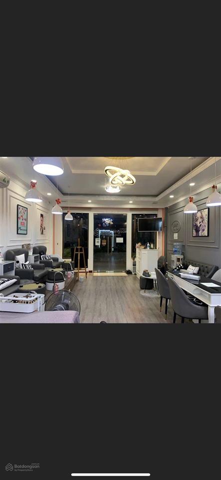 Bán nhà mặt phố kinh doanh  7 tầng thang máy  full công năng  nhiều tiện ích xung quanh
