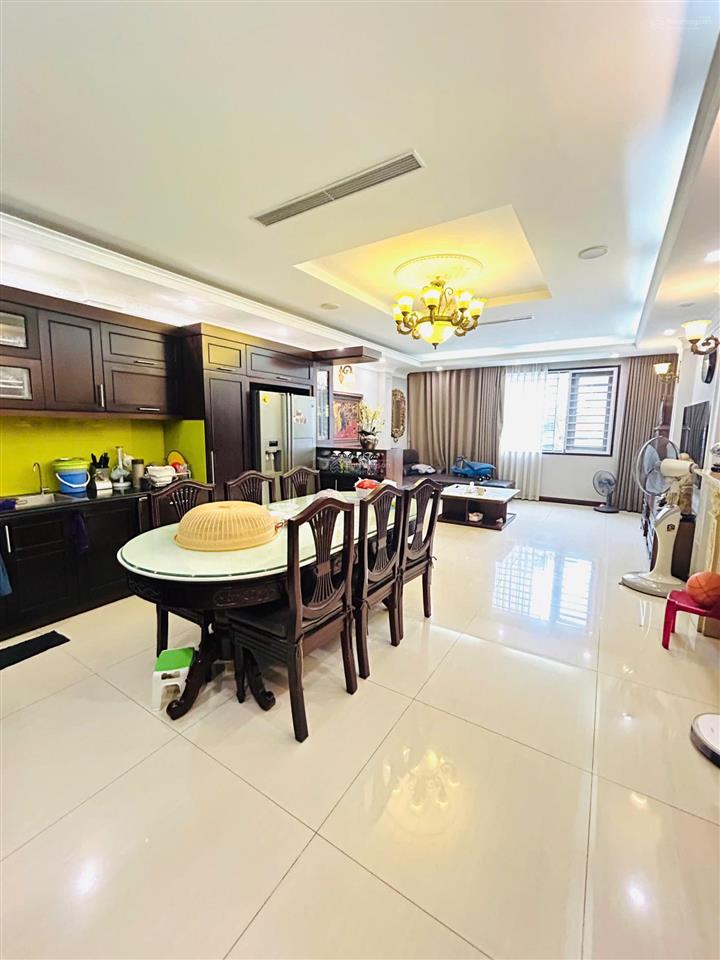 Bán nhà mặt phố kinh doanh  7 tầng thang máy  full công năng  nhiều tiện ích xung quanh