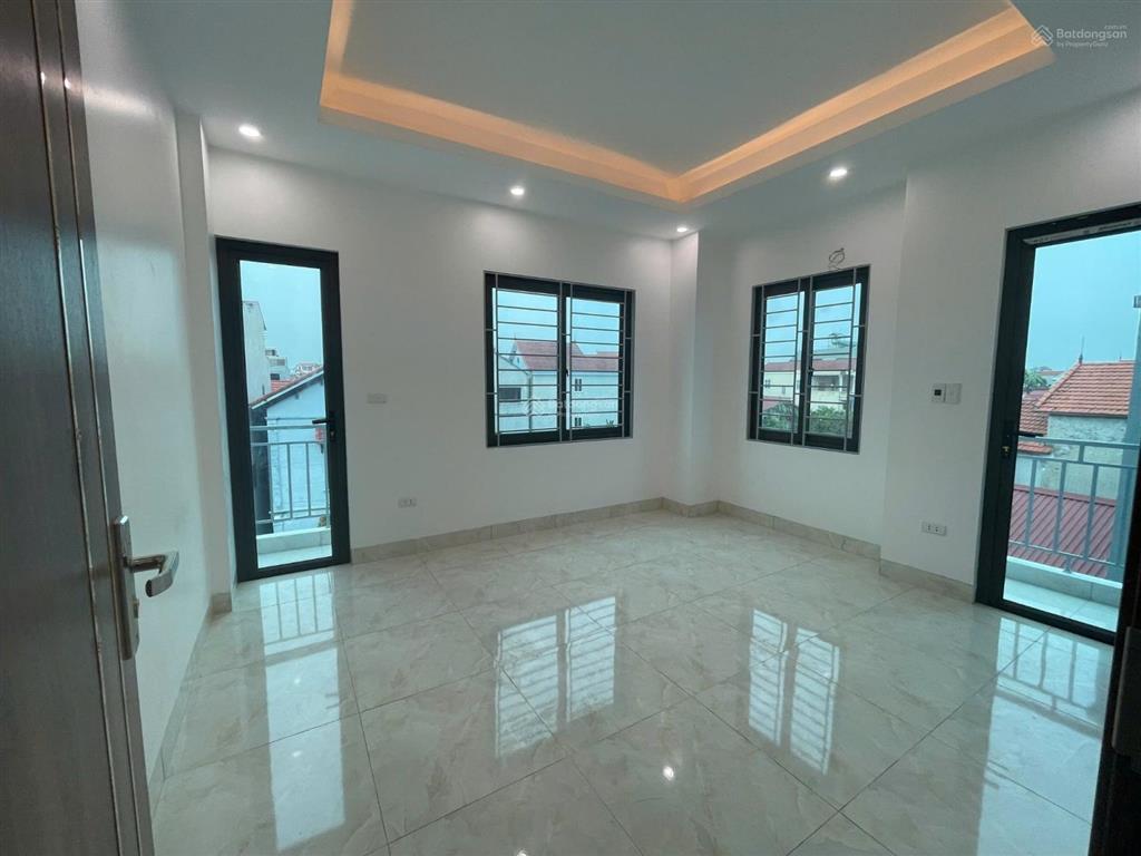Bán nhà lô gócthang máy3 mặt thoáng vĩnh viễnban công triệu đônhiều cửa sổô tô vf3 tận cửagần