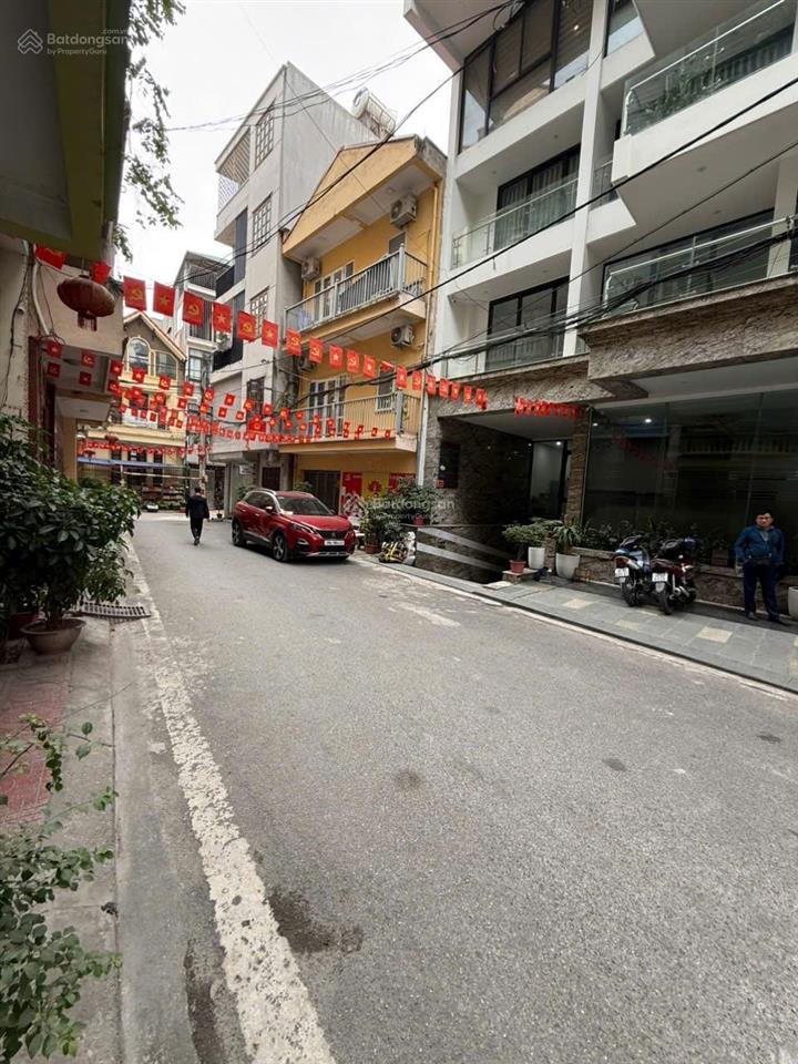 Bán siêu phẩm tòa nhà văn phòng với 8 tầng có hầm. ngay phố. ngõ to vỉa hè hai bên rộng như phố,