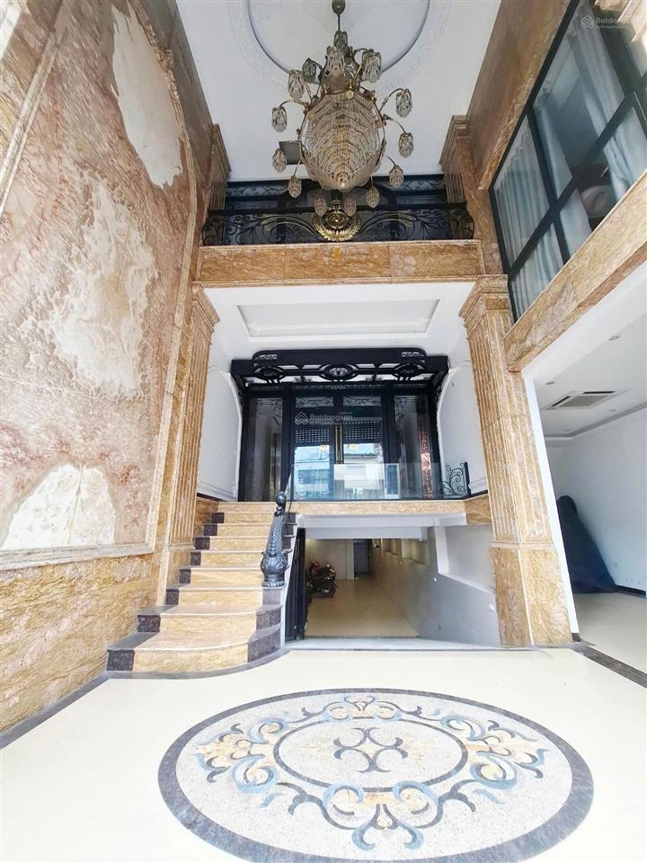 Bán siêu phẩm mặt phố9 tầng nổi 1 tầng hầmvỉa hè 5mthông sàn thang máynội thất cao cấp nhập kha