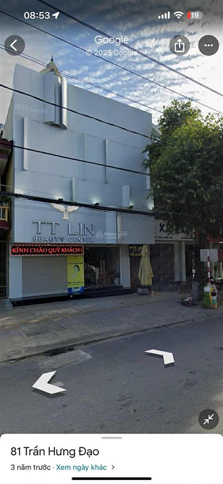 Chính chủ bán nhà 3 tầng, đường trần hưng đạo, 2 mặt tiền vip trung tâm đồng hới. rẻ nhất kv