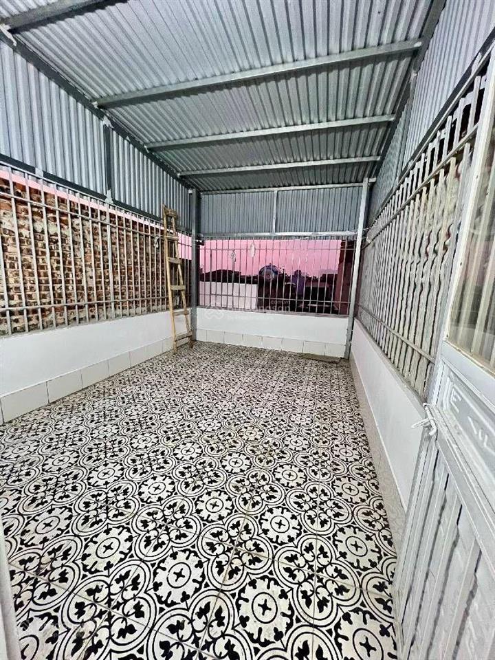 Lĩnh nam  siêu phẩm dân xây  5 tầng, full nội thất  gần times city