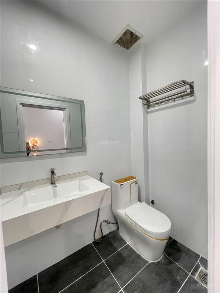 Nhà mới lê tấn bê  an lạc  4x11  tặng nội thất pk bếp xịn  nhỉnh 4 tỷ