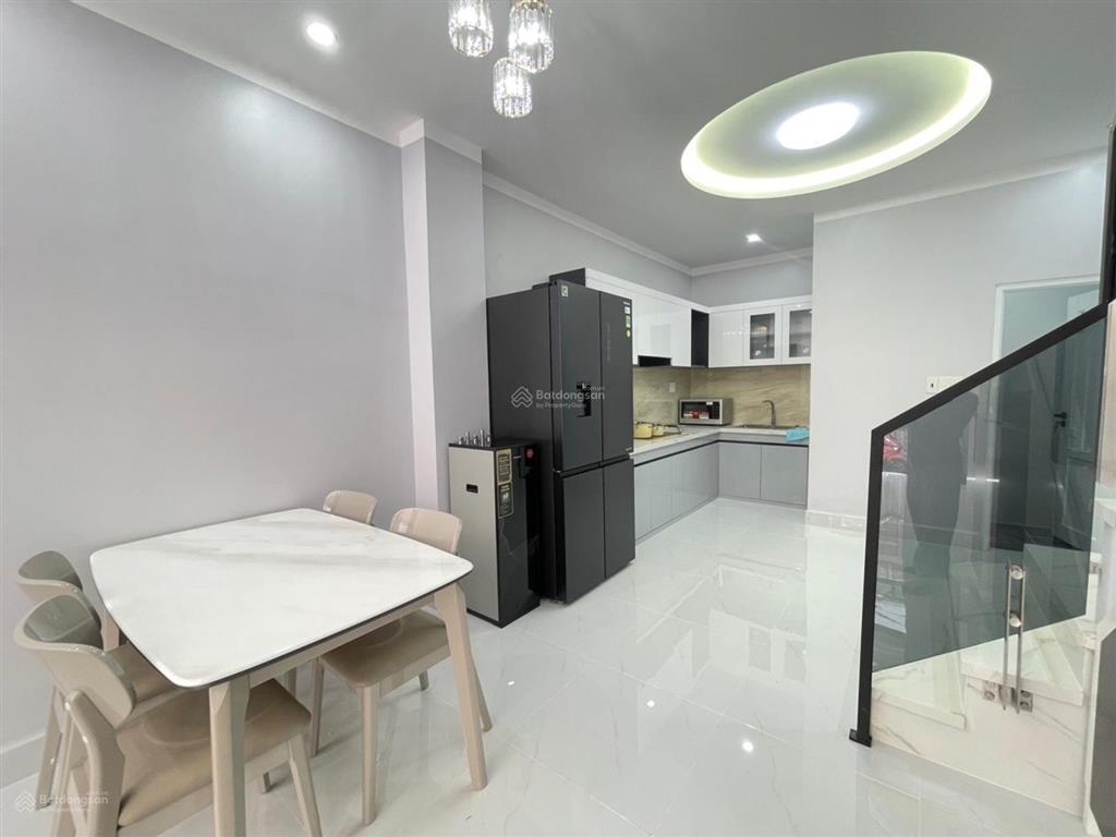 Nhà mới lê tấn bê  an lạc  4x11  tặng nội thất pk bếp xịn  nhỉnh 4 tỷ