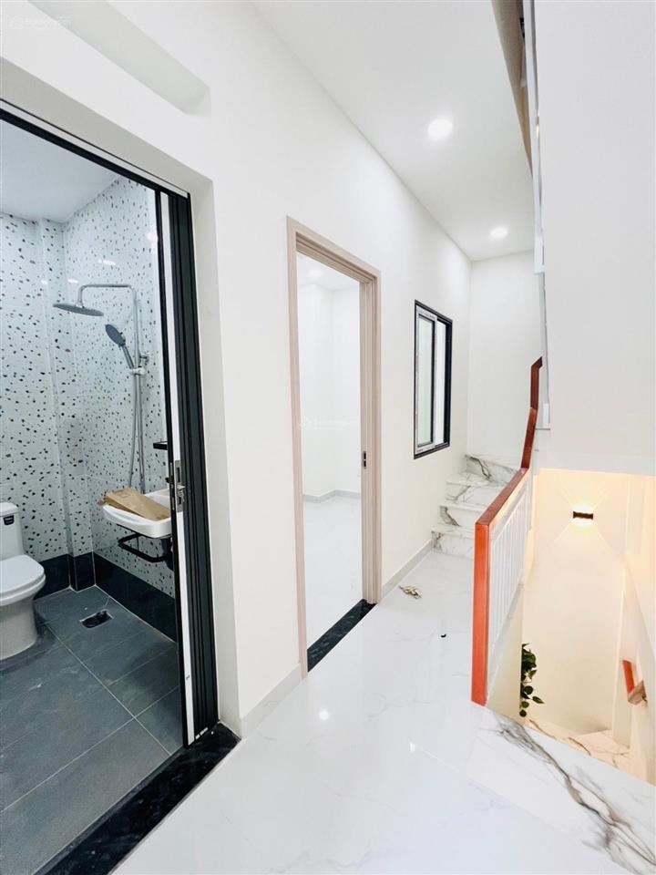 Mời vào bóc tem nhà  lưu hữu phước  4pn (1 master)  chỉ nhỉnh 4 tỷ