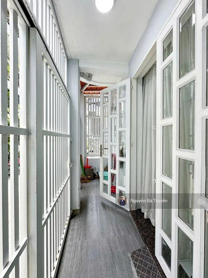 Bán nhà hxh góc 3mt đường trần hưng đạo q1, kc 2 tầng chỉ 8.5 tỷ pháp lý sạch mua có thể ở ngay