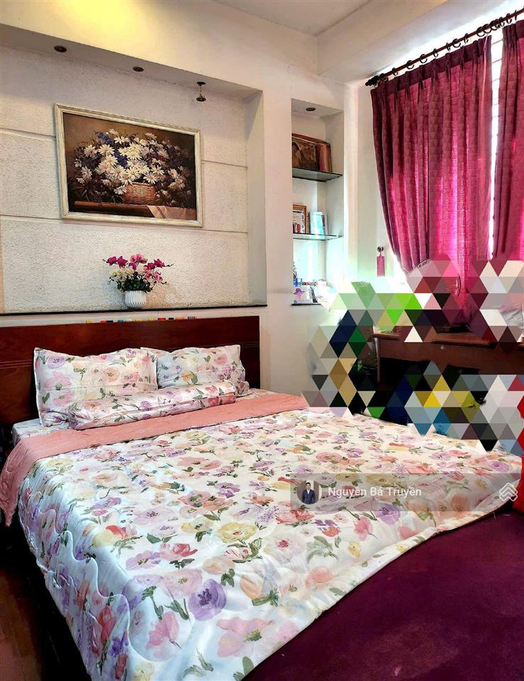 Bán nhà ngay ngã 6 phù đổng quận 1, ngang ~5m, 4 tầng 5 ngủ nhà mới đẹp ô tô đậu ở nhà 23 tỷ
