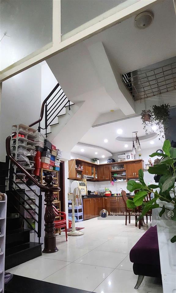 Bán nhà ngay ngã 6 phù đổng quận 1, ngang ~5m, 4 tầng 5 ngủ nhà mới đẹp ô tô đậu ở nhà 23 tỷ