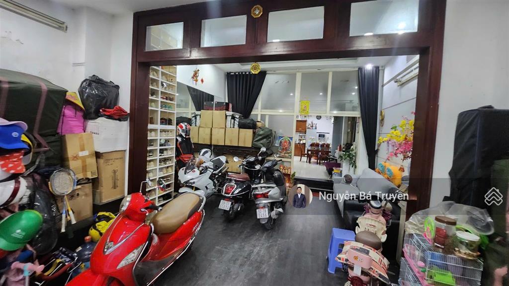 Bán nhà ngay ngã 6 phù đổng quận 1, ngang ~5m, 4 tầng 5 ngủ nhà mới đẹp ô tô đậu ở nhà 23 tỷ