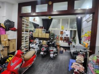 Bán nhà ngay ngã 6 phù đổng quận 1, ngang ~5m, 4 tầng 5 ngủ nhà mới đẹp ô tô đậu ở nhà 23tỷ