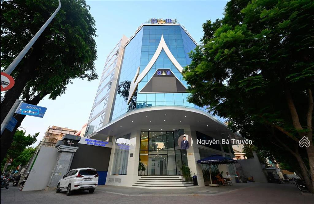 Bán tòa nhà văn phòng góc 2 mặt tiền đường nguyễn trãi quận 1, 2 hầm 10 tầng,2647m2, pháp lý sạch.