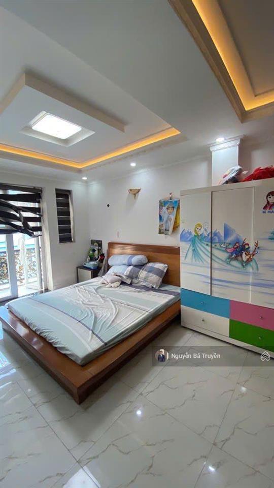 Bán nhà đường nguyễn thái bình quận 1 dt 81m2 kc 5 tầng nhà mới đẹp, có thang máy tiện ở ngay