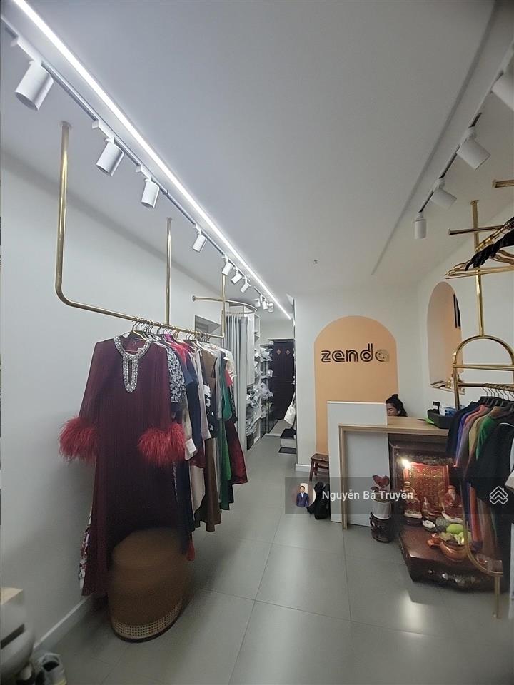 Chính chủ bán nhà mt bà huyện thanh quan quận 3, kc 5 tầng ,143m2 ngay ngã tư tiện kinh doanh 24tỷ