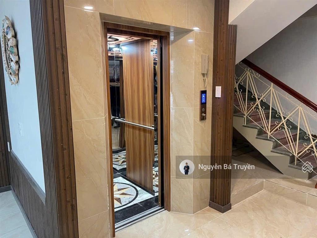 Bán nhà ngang 8x15m công nhận 114m2 nhà 2 tầng tiện xây mới 5 tầng giá 32 tỷ ngay khu tân định q1