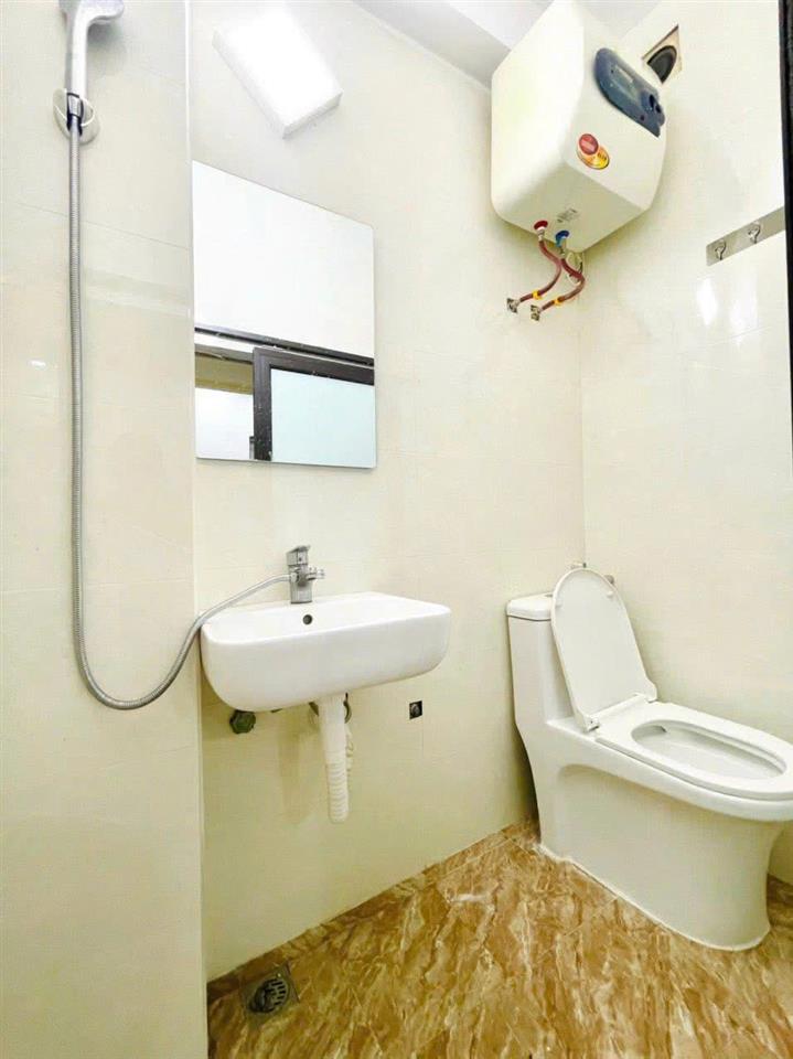 CHÍNH CHỦ CHO THUÊ NHÀ RIÊNG 5 TẦNG NGÕ 409 KIM MÃ , HÀ NỘI