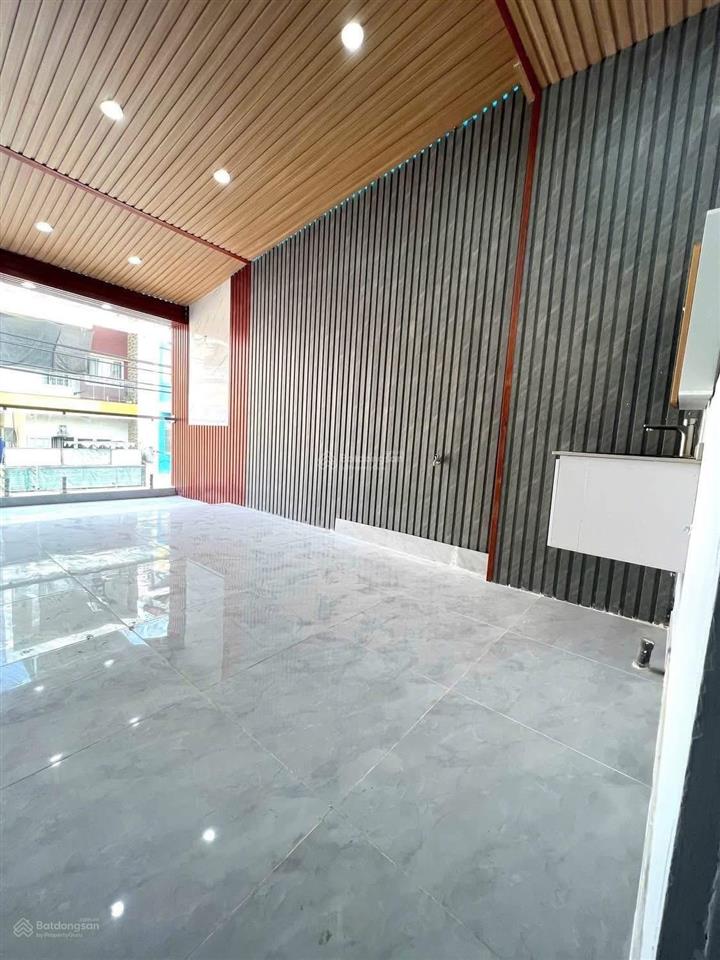 Mặt tiền lạc long quân  quận 11  đường nhựa 10m  nhà mới 3 tầng  giá 9.98 tỷ tl