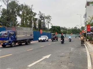 Hẻm nhưạ đường 16m  lạc long quân quận 11  91.5m2  2 tầng nhà cũ tiện xây mới  giá 11.6 tỷ