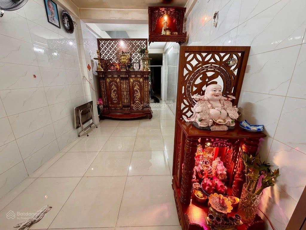 Hàng hiếm ngay chợ hà tôn quyền  4 tầng btct 42m2  chỉ 7.8 tỷ tl