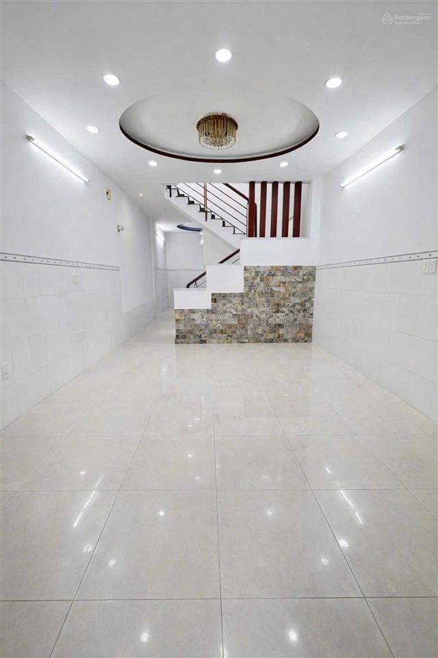 Bán nhà lạc long quân cư xá phú bình  48m2 3 tầng hẻm 5m thông