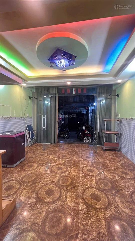 Trung tâm quận 11tạ uyên  2 mặt tiền trước sau 3 tầng  4.5 x 14  giá 9 tỷ