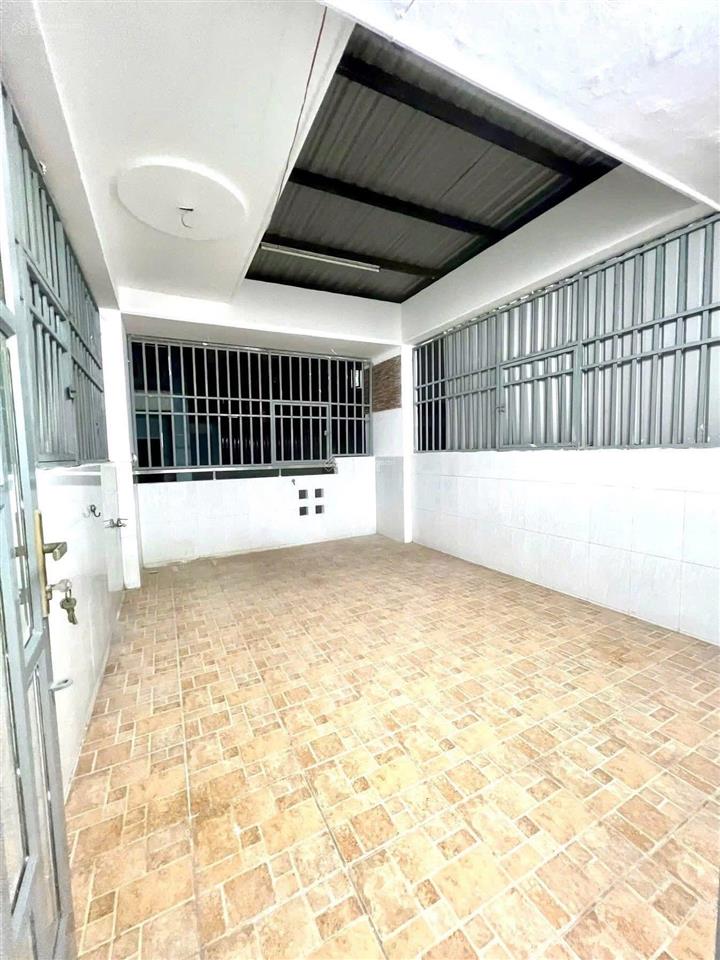Bán nhà riêng 35m , phạm văn chí, chính chủ đứng ra bán