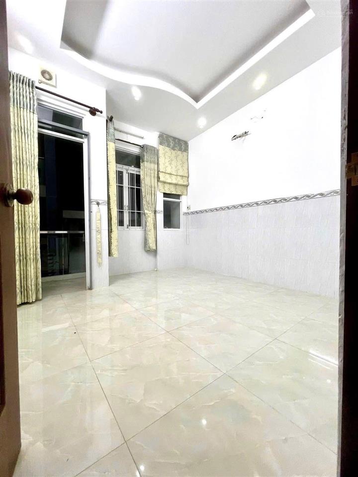 Bán nhà riêng 35m , phạm văn chí, chính chủ đứng ra bán