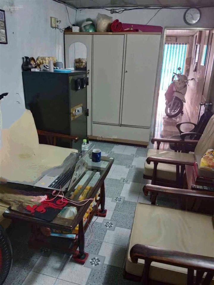 Bán nhà phạm phú thứ quận 6  60m2 (3x20m)  nhà cũ 2 tầng, cạnh chợ bình tiên chỉ 4,5 tỷ tl