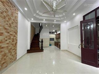 Tây hồ  nhà đẹp đón tết gần hồ tây ngõ thông 3 phố 2 thoáng, dt 39m2, 4 tầng, 8.x tỷ