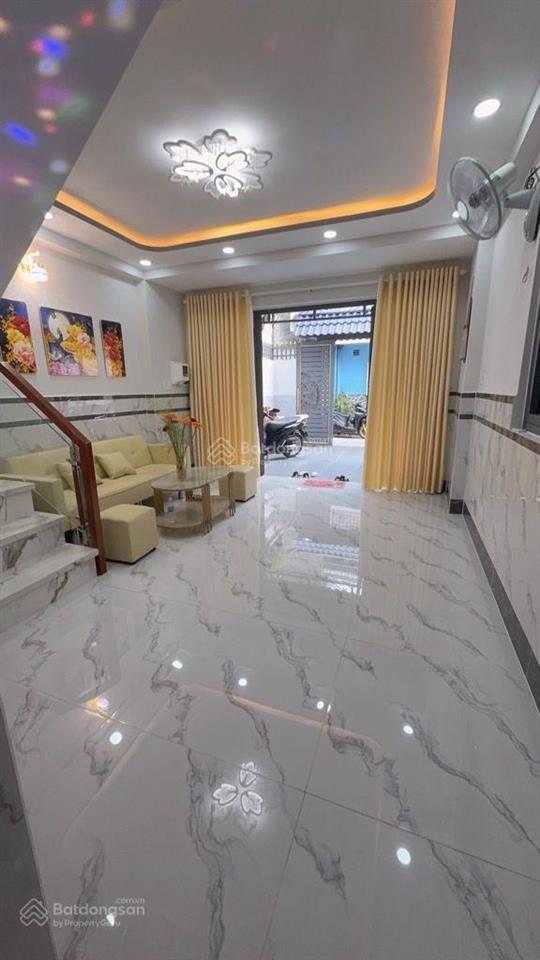 Nhà đẹp tô ký  ngang 5m  101m2  giáp gò vấp 3  chỉ 5. x tỷ