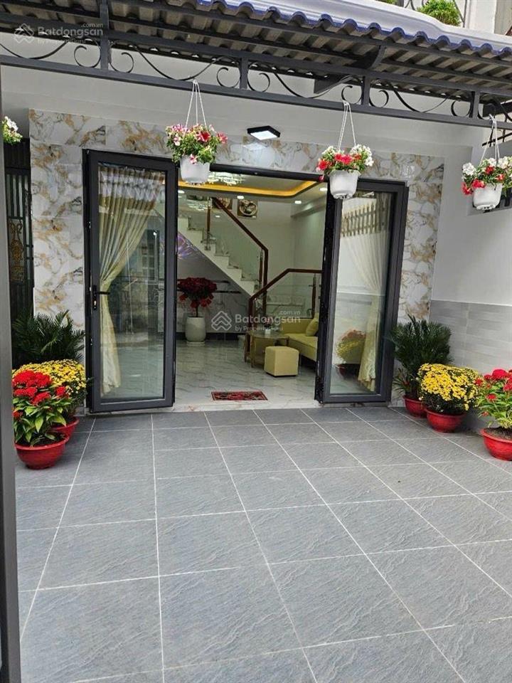 Nhà đẹp tô ký  ngang 5m  101m2  giáp gò vấp 3  chỉ 5. x tỷ