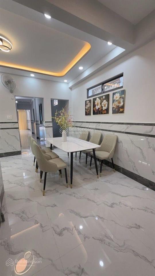 Nhà đẹp tô ký  ngang 5m  101m2  giáp gò vấp 3  chỉ 5. x tỷ