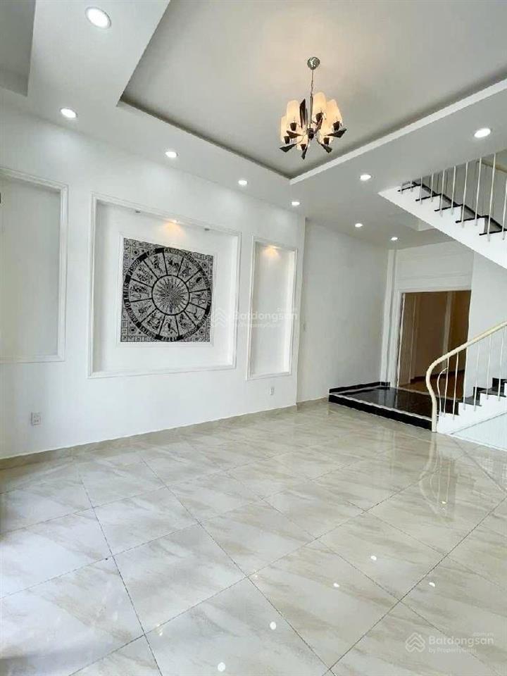 Hẻm xe hơinhà 4 tầng trung tâm bình thạnh74m2. chỉ nhỉnh 13 tỉ.